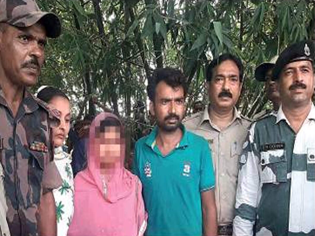 Malda teen crosses border for love