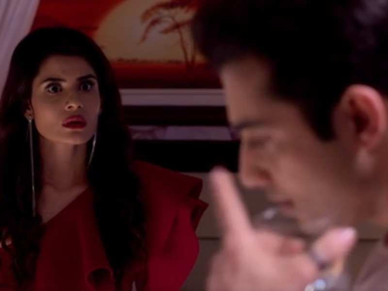 Kasam Tere Pyar Ki Written Update June 25 2018 Mallishka Tries To