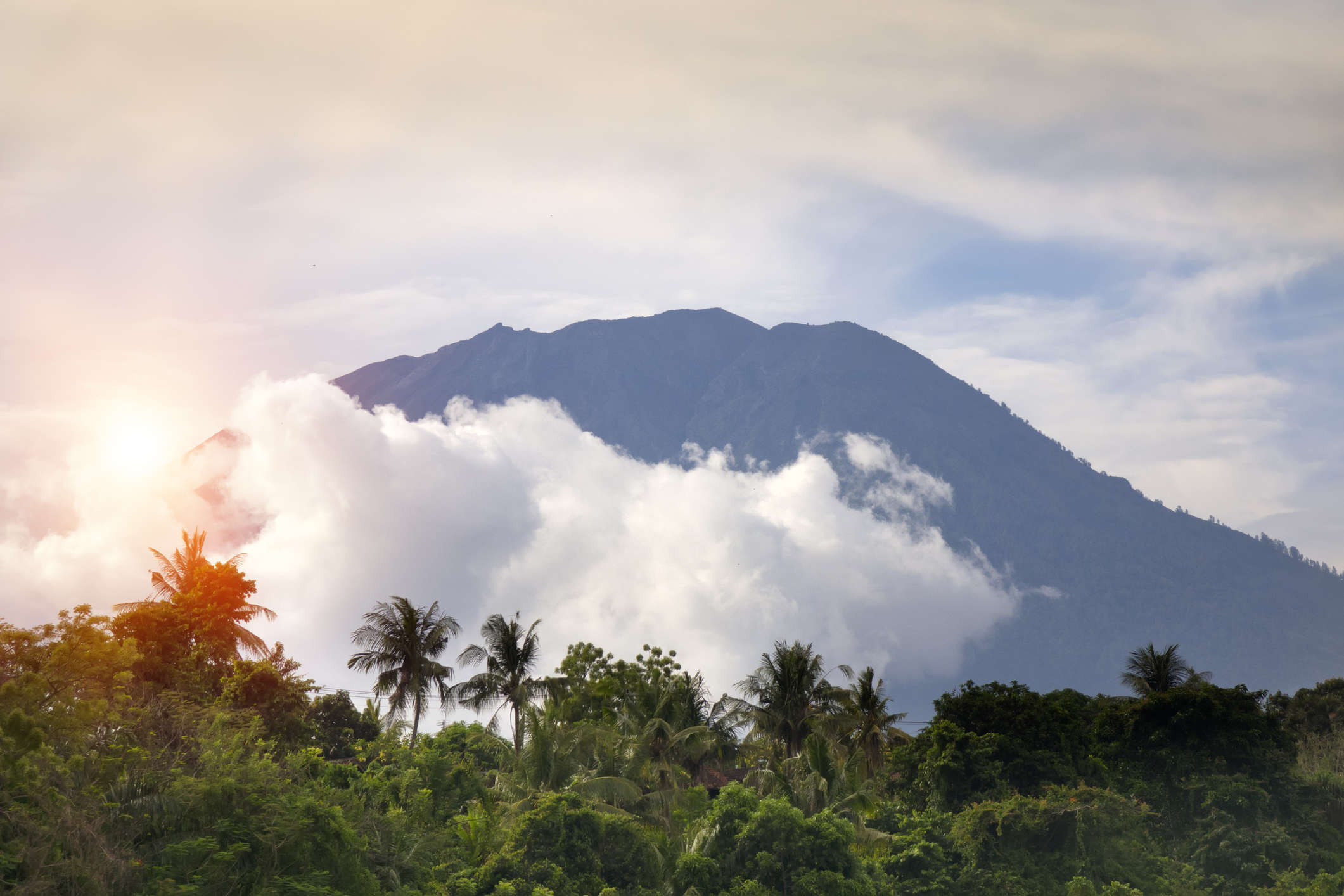 Travel advisory―put your Bali travel plans on hold as Mt. Agung erupts again