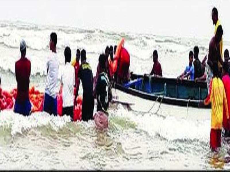 11 fishermen had ventured out to sea in a single canoe on Friday