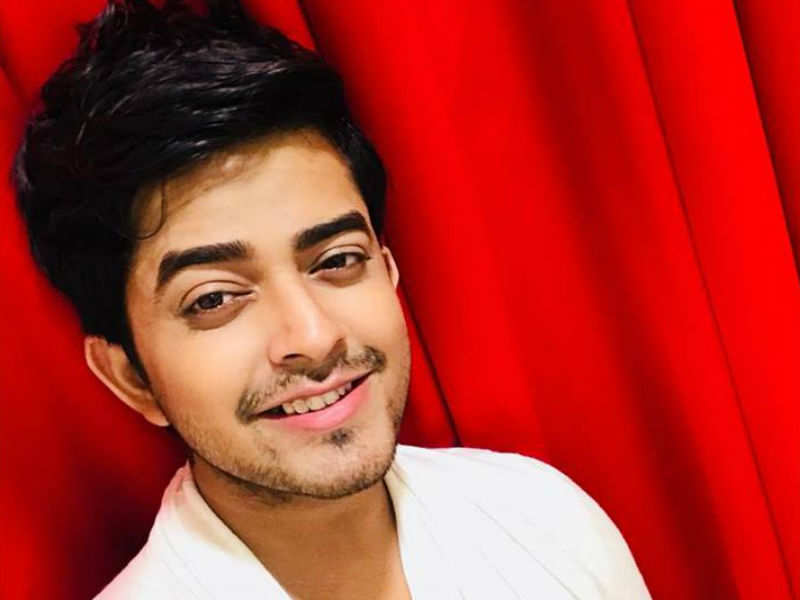 Local Goons Reportedly Assault Tv Actor Sayak Chakraborty Times Of India