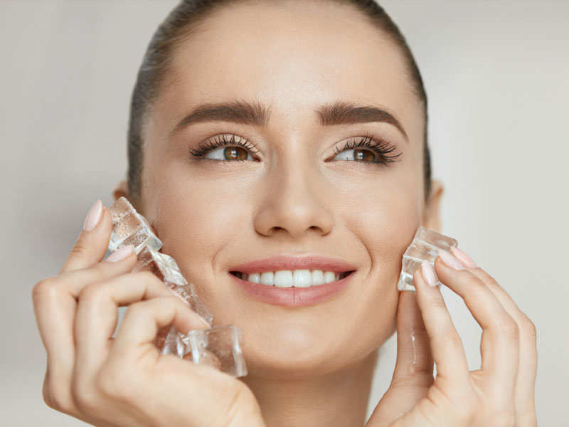 10 Surprising Beauty Hacks Using Ice Cubes 