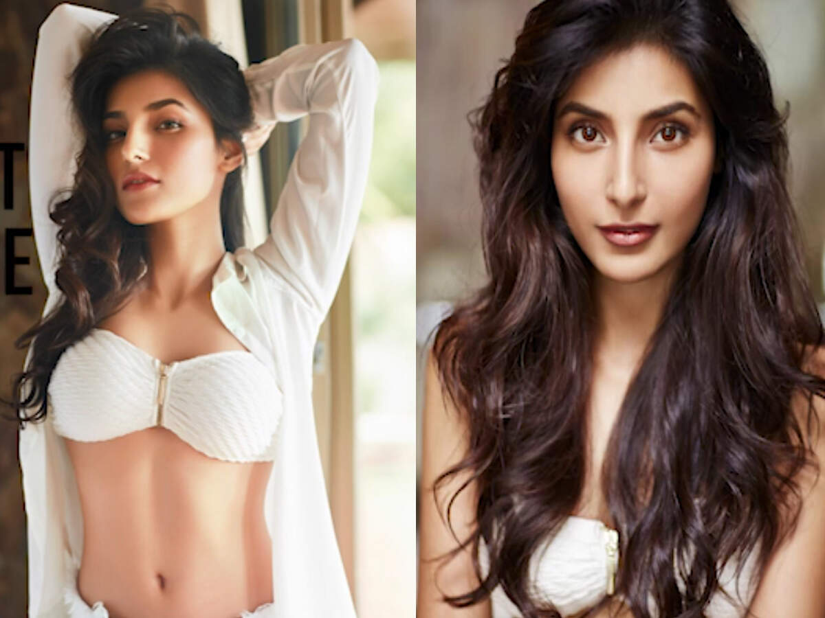 harshita gaur in bikini