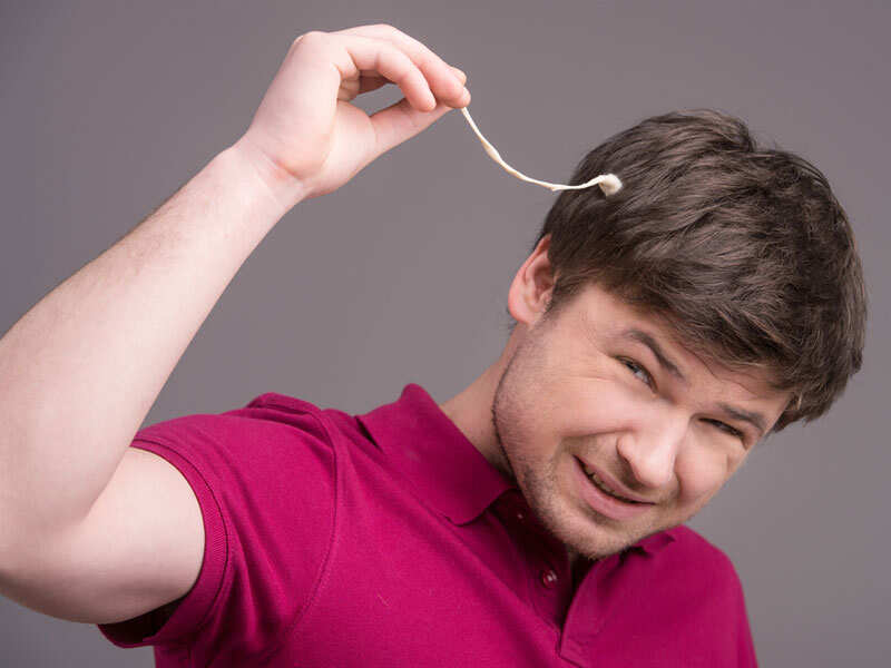 This is how you can easily remove chewing gum from hair, clothes and shoes