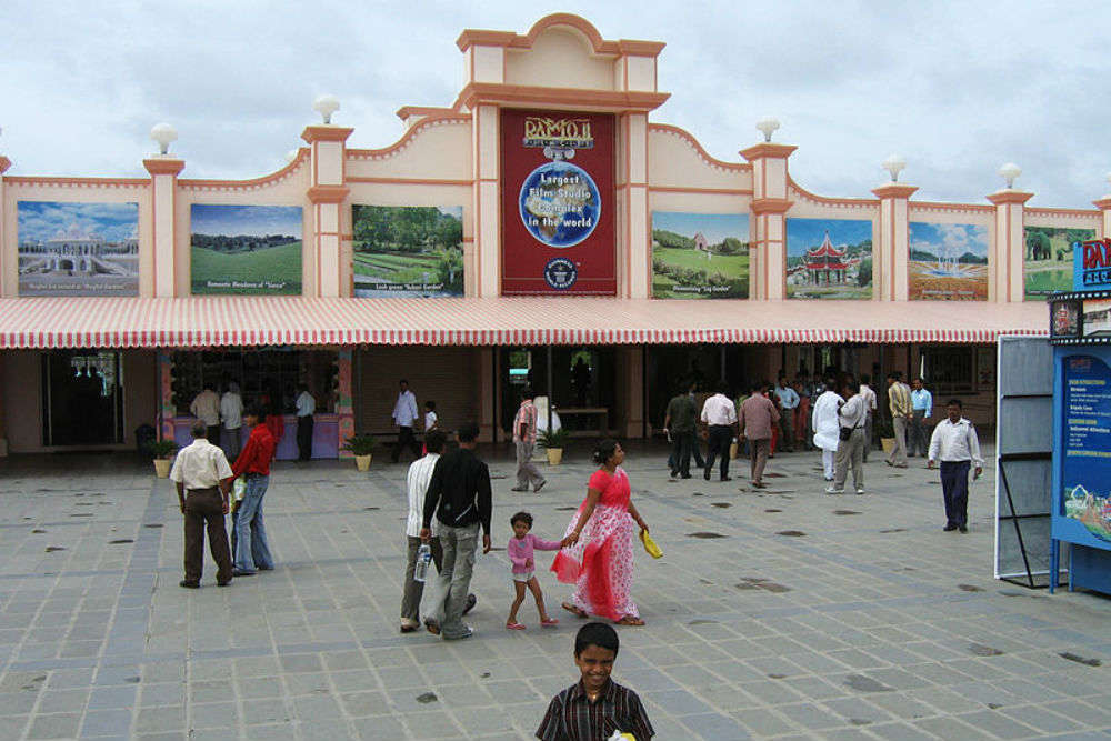 Ramoji Film City tour in Hyderabad: the good and the bad of it