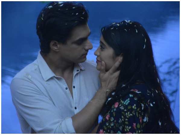 Kartik and Naira  in the show