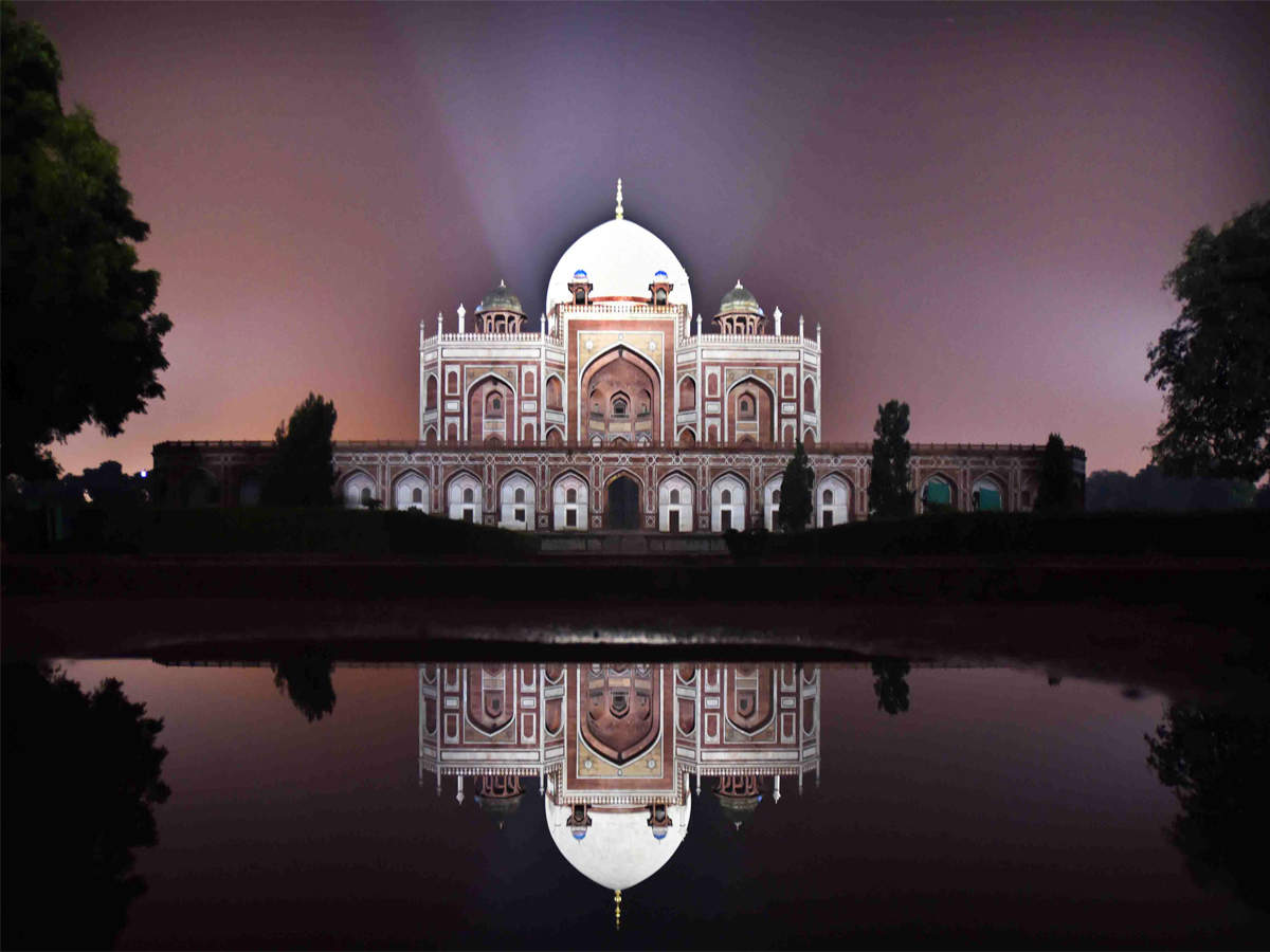 Delhi: Humayun's bright with LED lights | City Times of India Videos