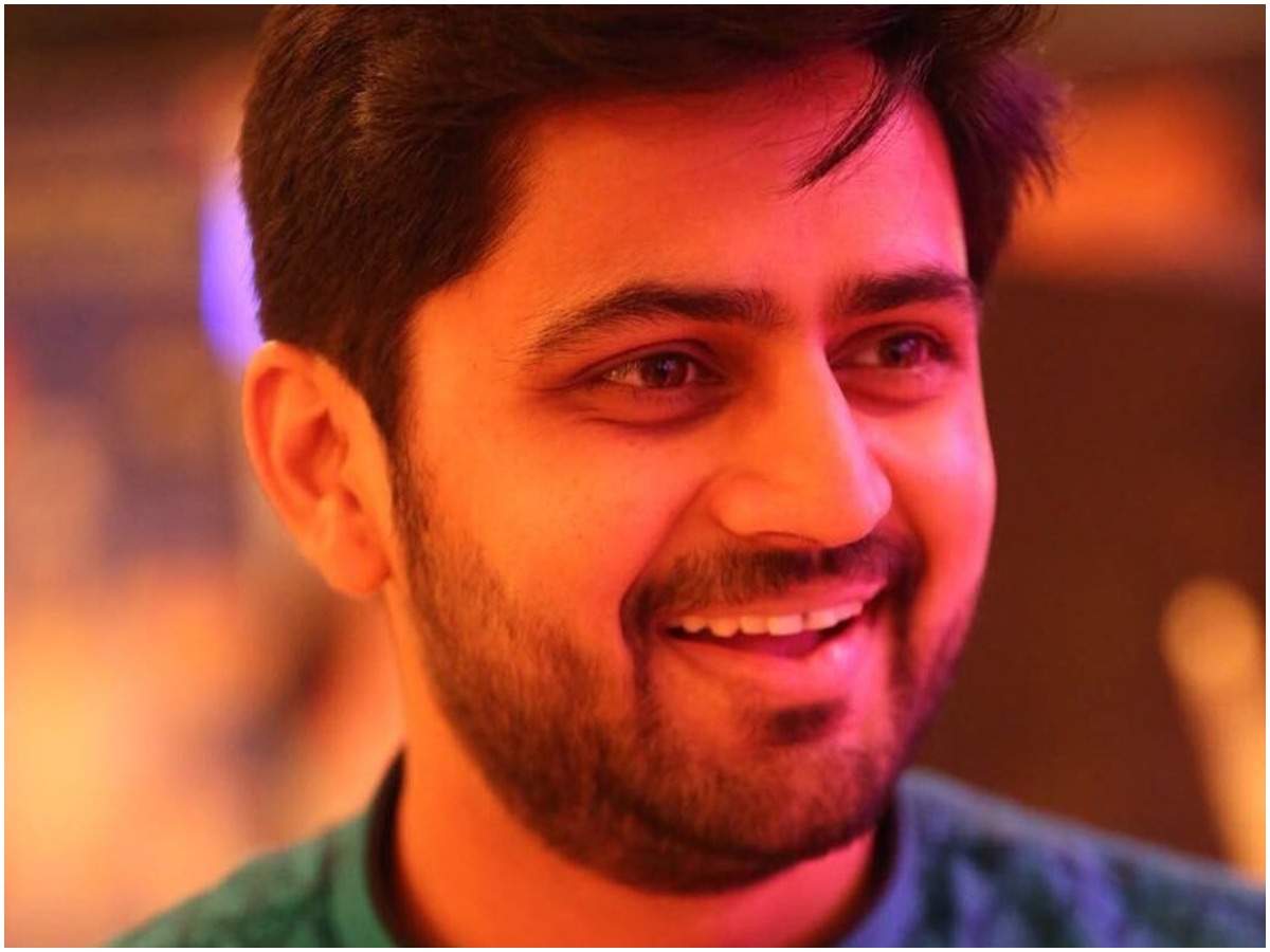 Actor Shashank Ketkar Turns A Singer; See Video - Times Of India