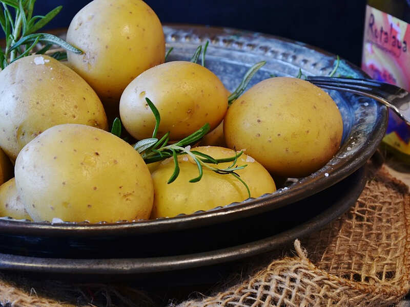 Why you should never store potatoes in the fridge