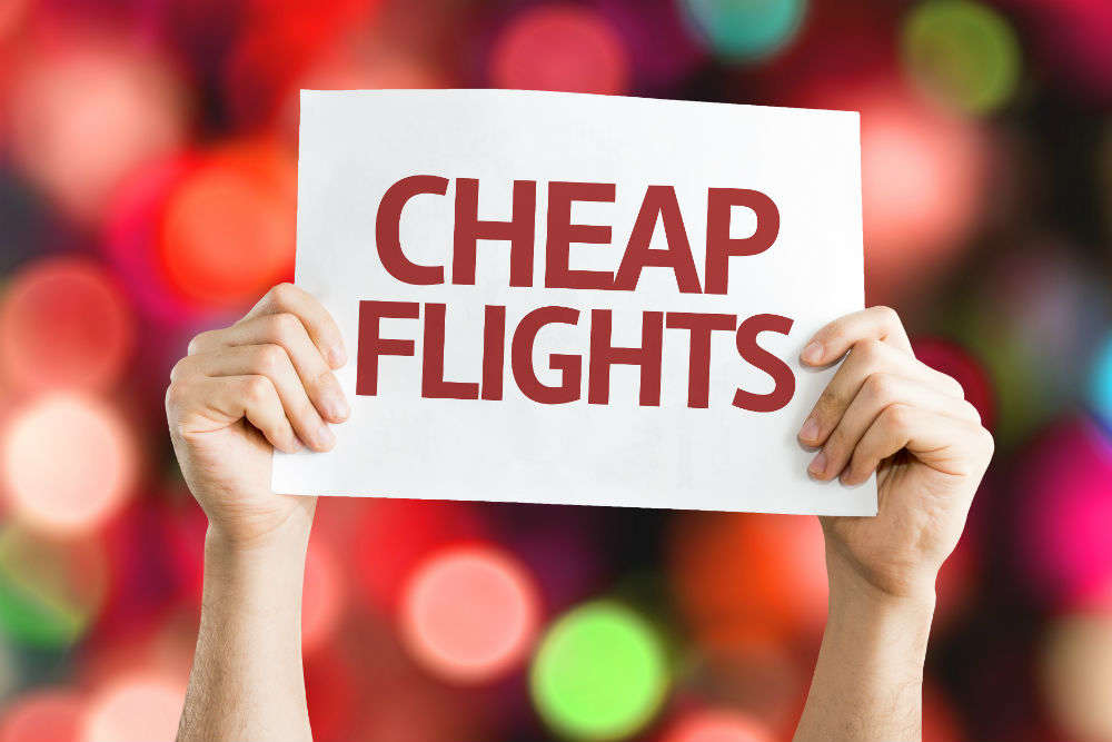 Do not miss the flash sale on flights this festive season