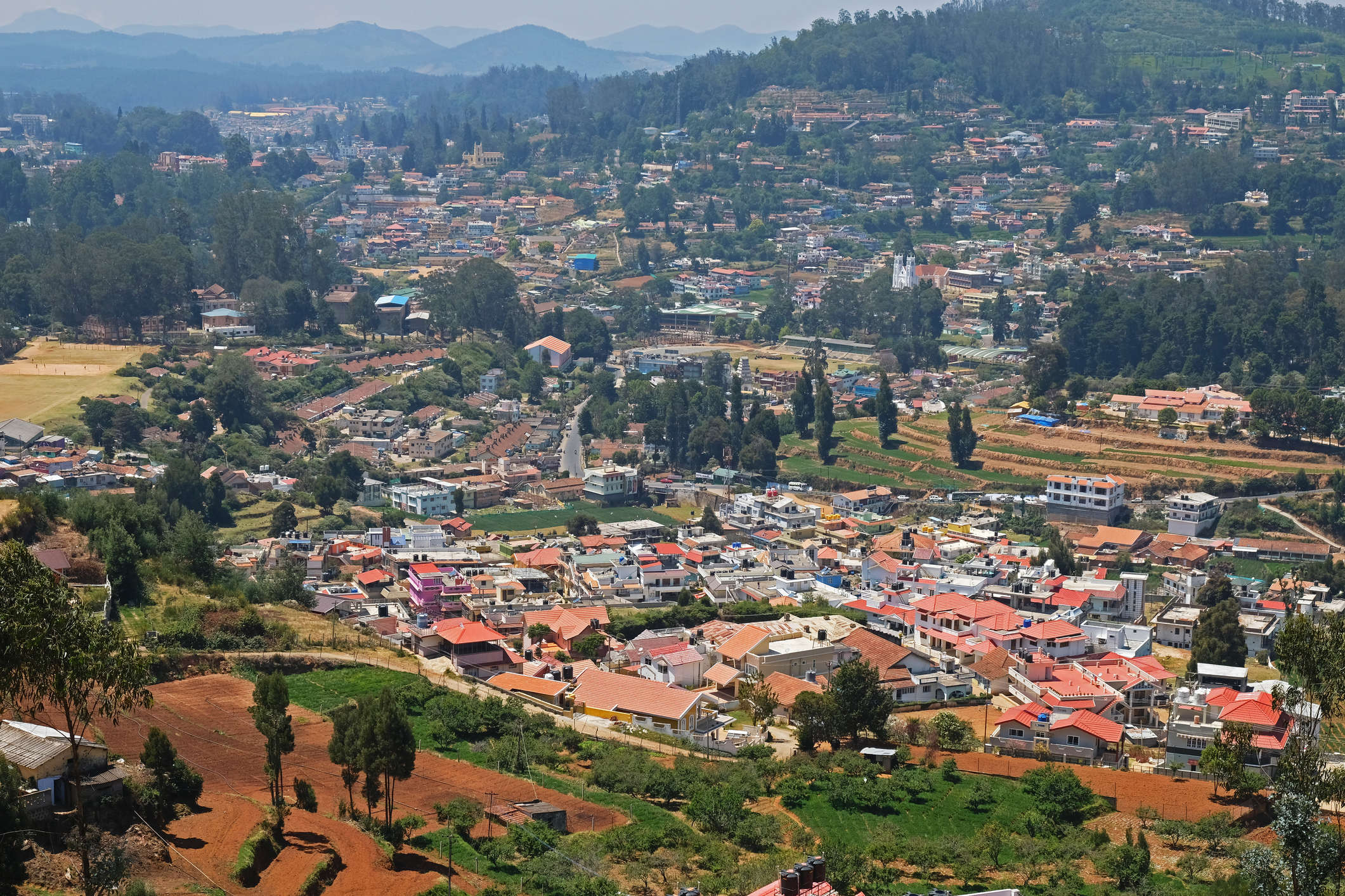 How to reach Ooty from Delhi?