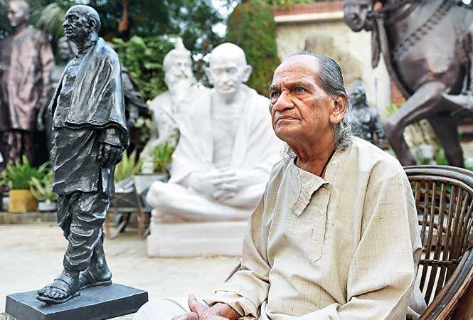 Noida sculptor Ram Sutar designs world's tallest | Noida News - Times of India