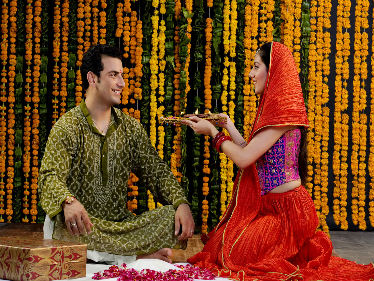 Happy Bhai Dooj 2019: Images, wishes, messages, cards, greetings ...