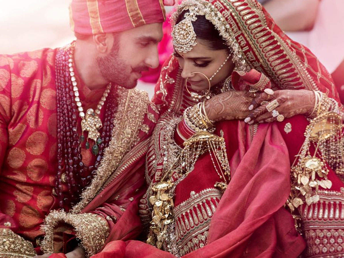 Deepika Padukone and Ranveer Singh's wedding: B-town showers their ...