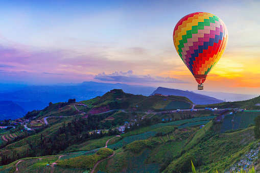 Up above the world so high—5 spots to enjoy a hot air balloon ride in India