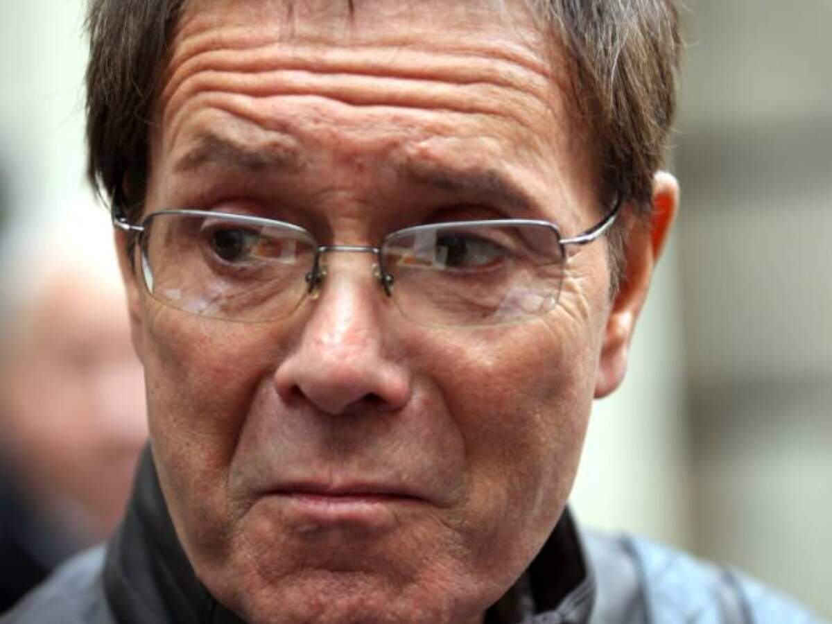 Cliff Richard says he is afraid to go near kids after false allegations ...