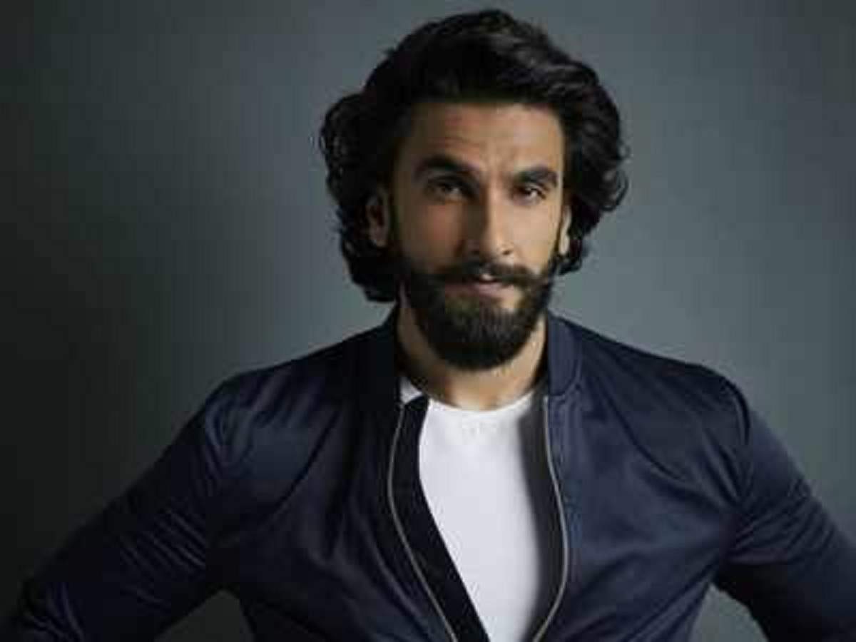 Only Ranveer Singh can pull this off! Simmba boy goes all pink for