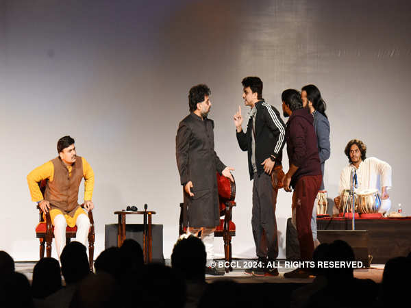 One of the scenes of the play, Qissa Urdu Ki Akhri Kitaab Ka (Shalini Maheshwari/BCCL)