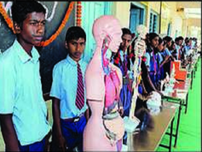 Students take part in a science exhibition at Hoonur-Masti-holi Govt Primary School on Monday