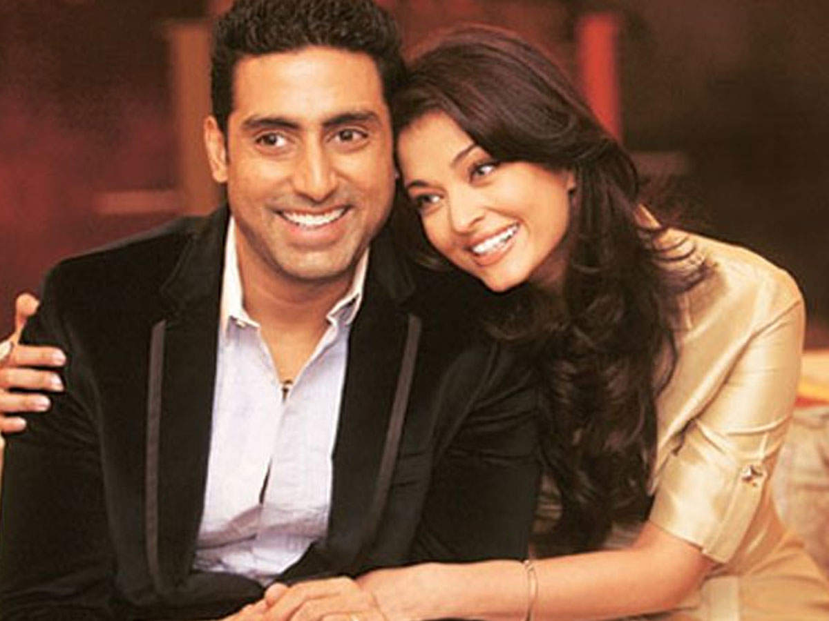 Aishwarya Rai Bachchan recalls Abhishek Bachchan proposed to her on a  balcony in New York | Hindi Movie News - Times of India