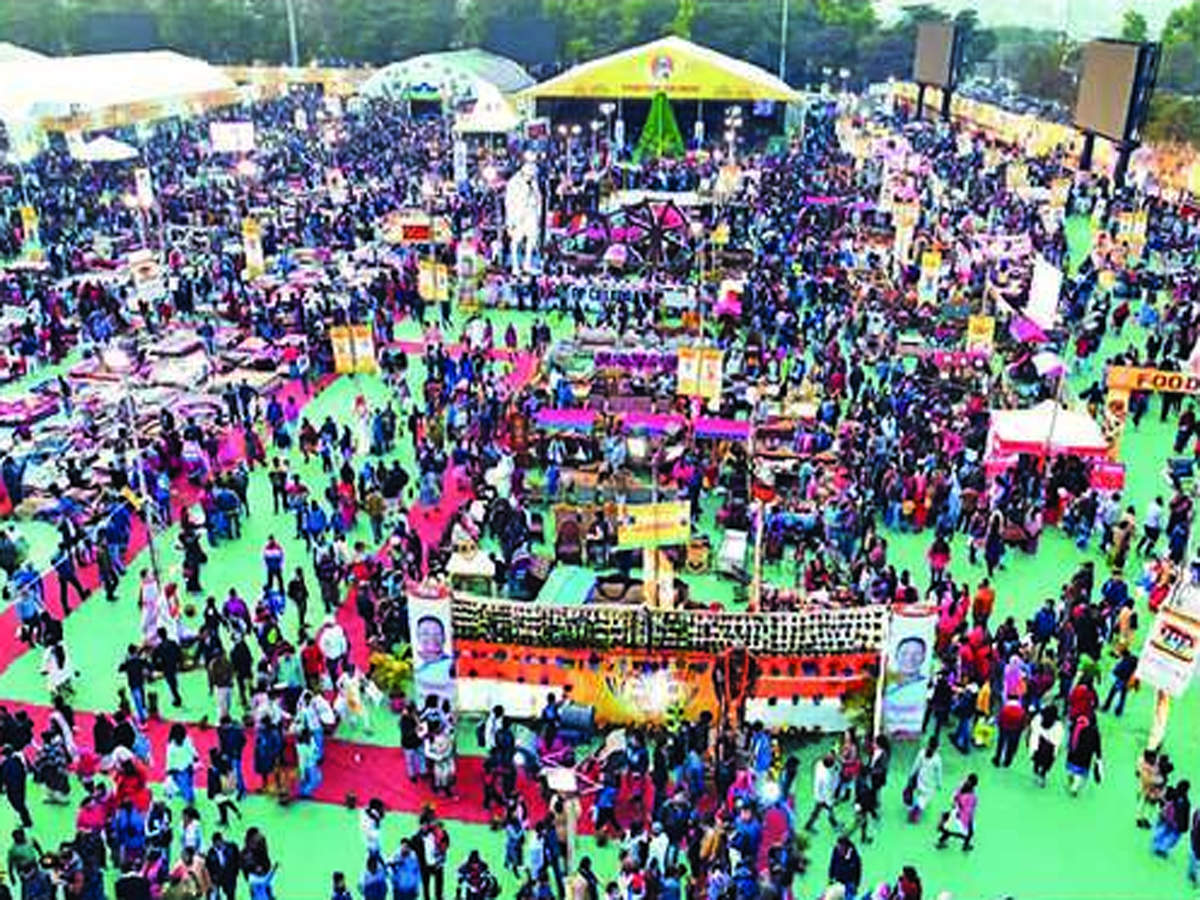 राष्ट्रीय खादी एवं सरस महोत्सव में 6 दिन में 1 करोड़ का मुनाफा: राखाल चंद्र बेसरा- 1 crore profit in 6 days in National Khadi and Saras Festival: Rakhal Chandra Besra