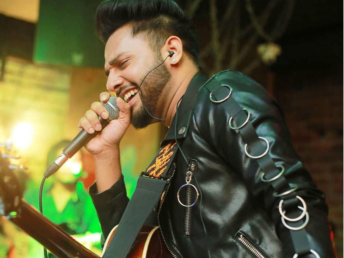 Stebin Ben on comparison with Atif Aslam: I'm so proud to be compared to a  legendary & gifted singer | Hindi Movie News - Times of India