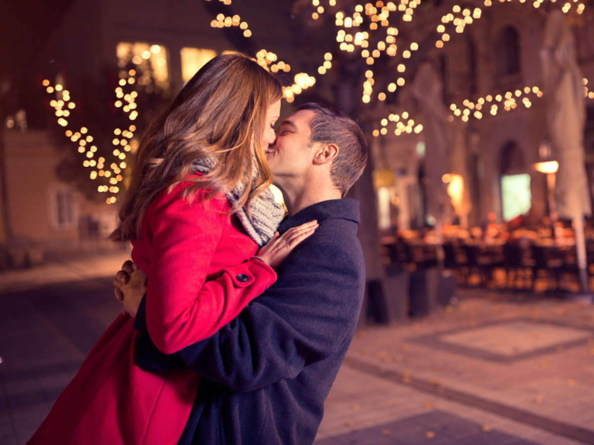 Happy Kiss Day 2019: Wishes, messages, quotes, images, Facebook ...