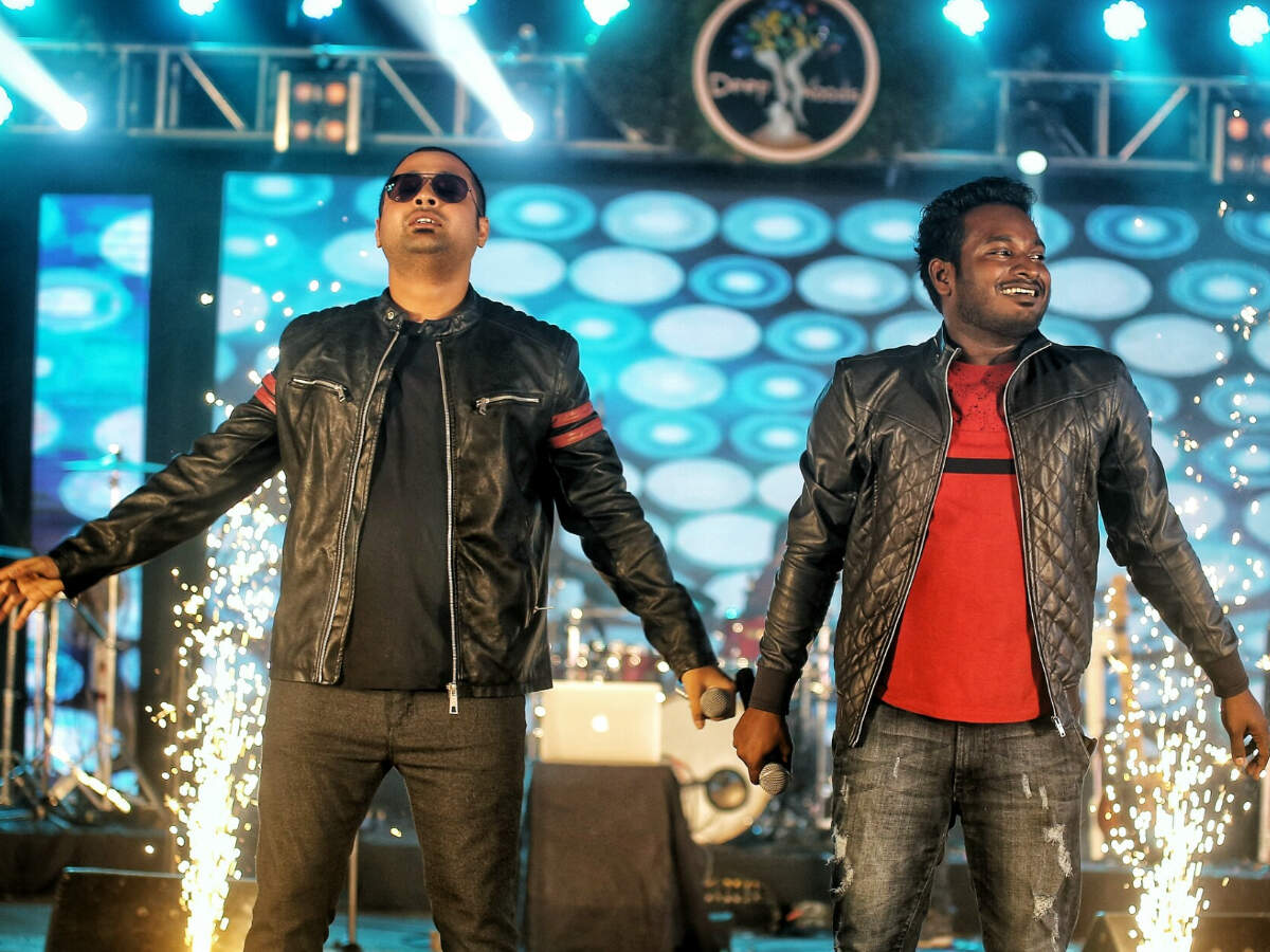 Vivek-Mervin performed at Deepwoods, the inter-collegiate cultural fest of Madras Christian College | Events Movie News - Times of India