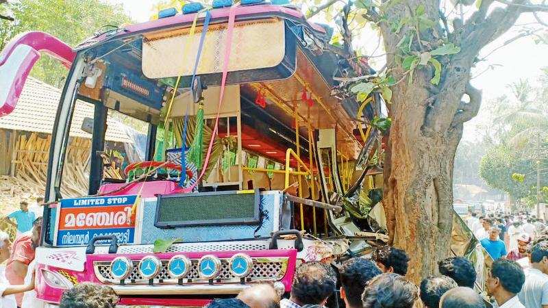 The private bus rammed a tree after hitting a two-wheeler
