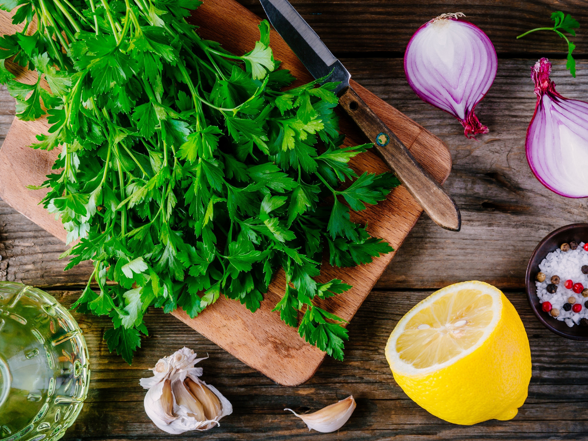 Here's why you should include parsley in your daily diet - Times of India