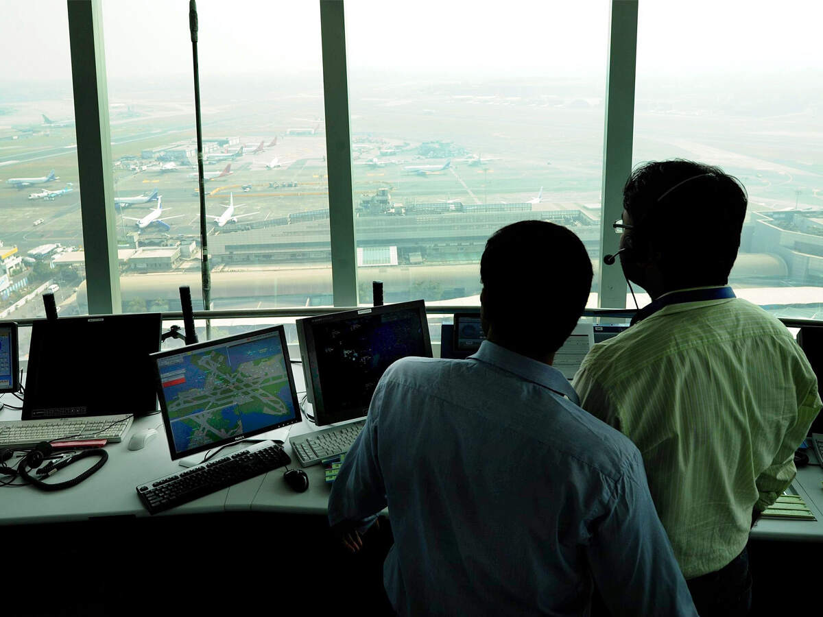 System to handle flight ops at Mumbai ATC outdated, on trial for 9 yrs |  Mumbai News - Times of India