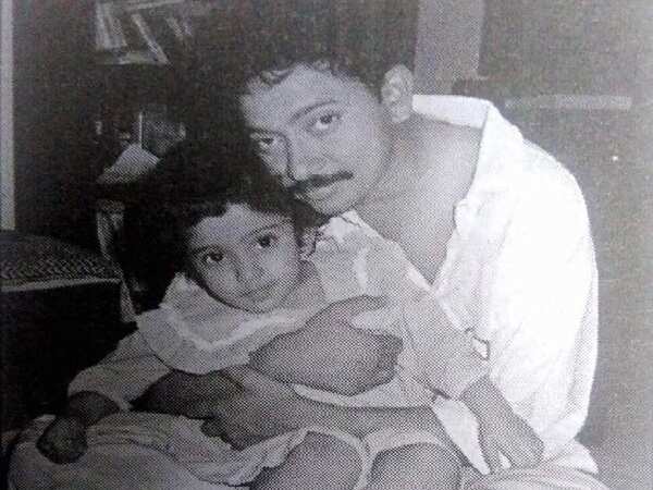 Rgv Shares A Throwback Photo Remembering The Good Old Days With His Daughter Telugu Movie News Times Of India