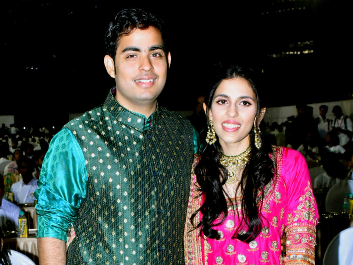 Have you seen Akash Ambani and Shloka Mehta's stylish pre-wedding ...