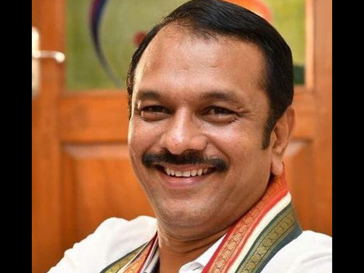 Congress loses yet another MLA, Sudheer Reddy set to enter TRS ...