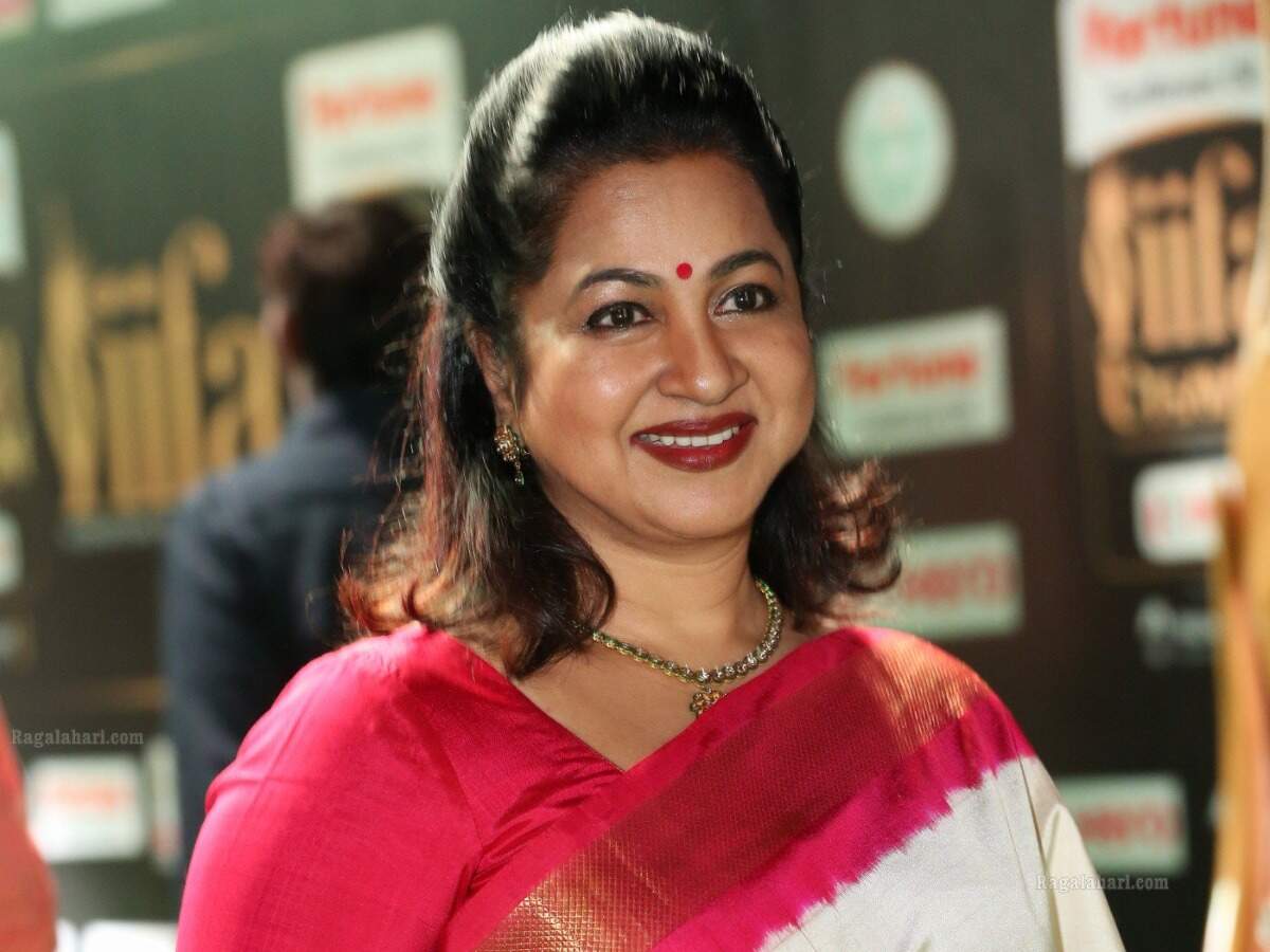 Radhika Sarathkumar makes her comeback to Sandalwood after 32 years |  Kannada Movie News - Times of India