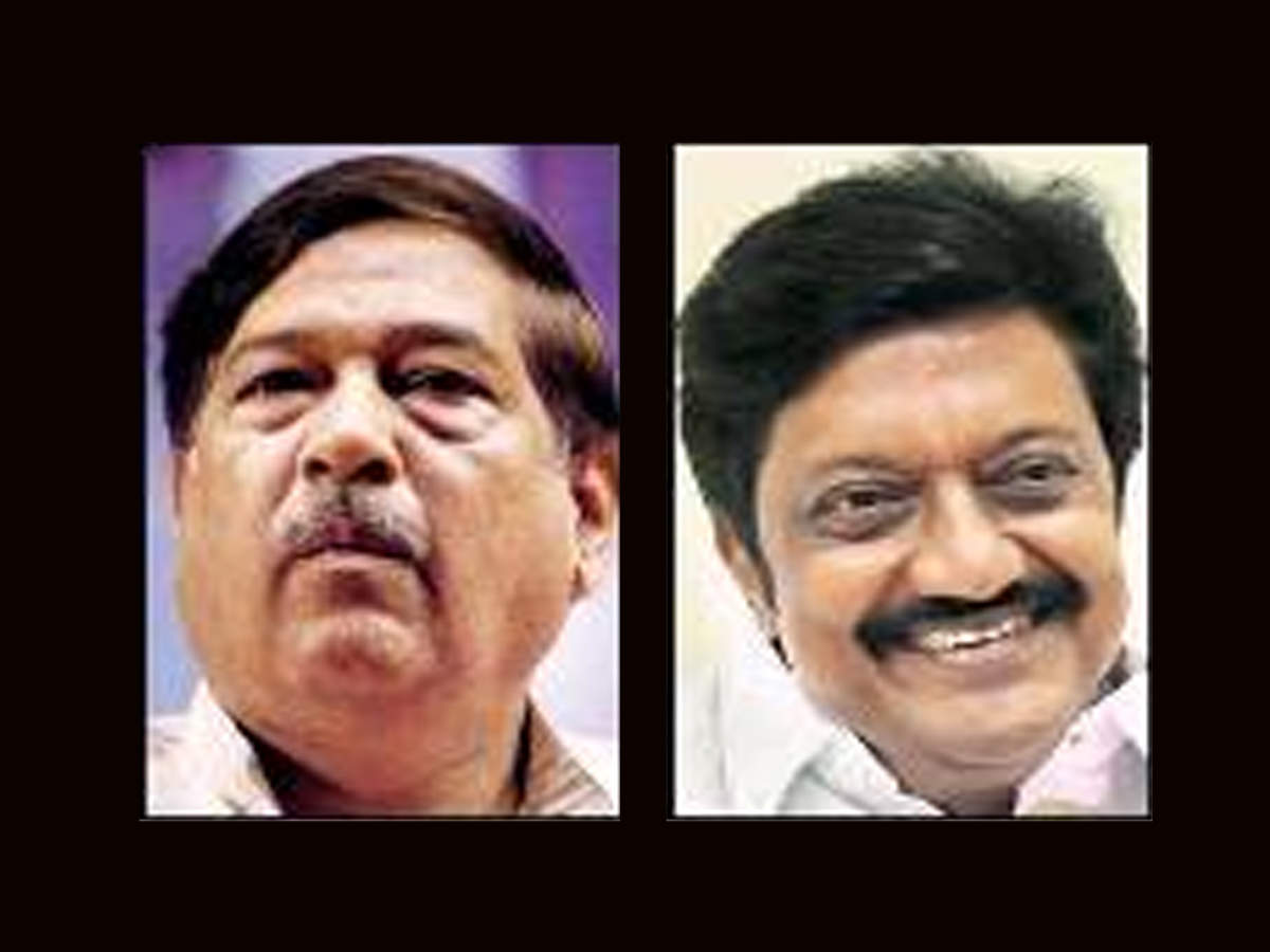 State minister Girish Bapat (L) will replace MP Anil Shirole in Pune