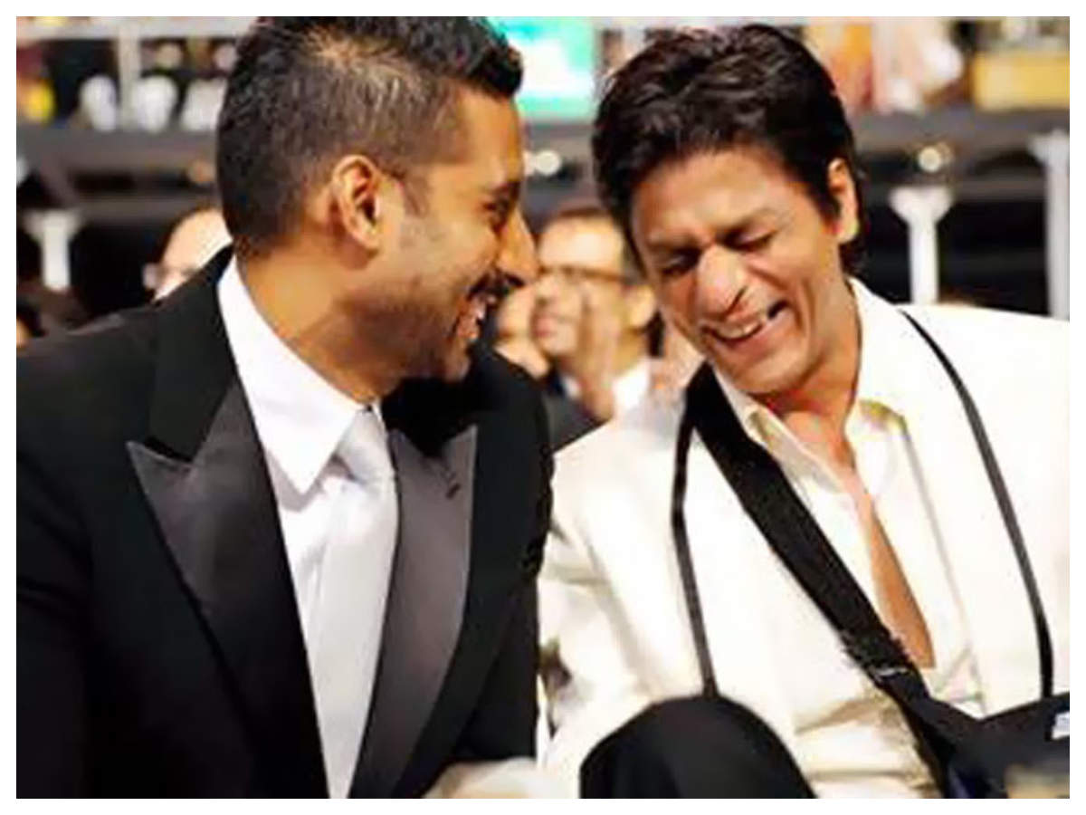 Shah Rukh Khan has something witty to say on Abhishek Bachchan Monday Motivation | Hindi Movie News - Times of India