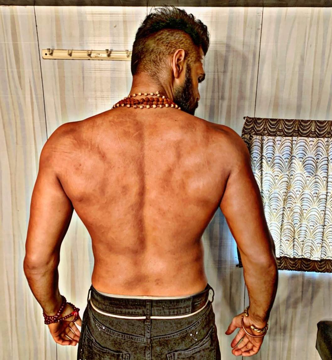 Wow! 'Energetic Star' Ram sports a perfect V-shaped back for 'iSmart Shankar'  | Telugu Movie News - Times of India