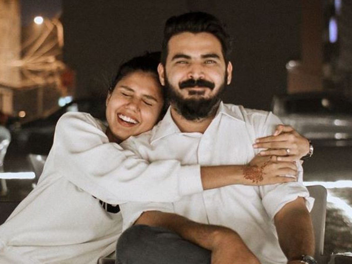 This Pakistani woman took her burqa-clad husband for a dinner date! image