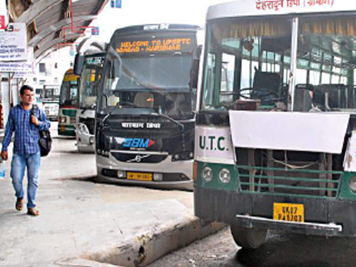 According to the UTC, 200 buses were sent back on Saturday while around 100 arrived on Sunday.