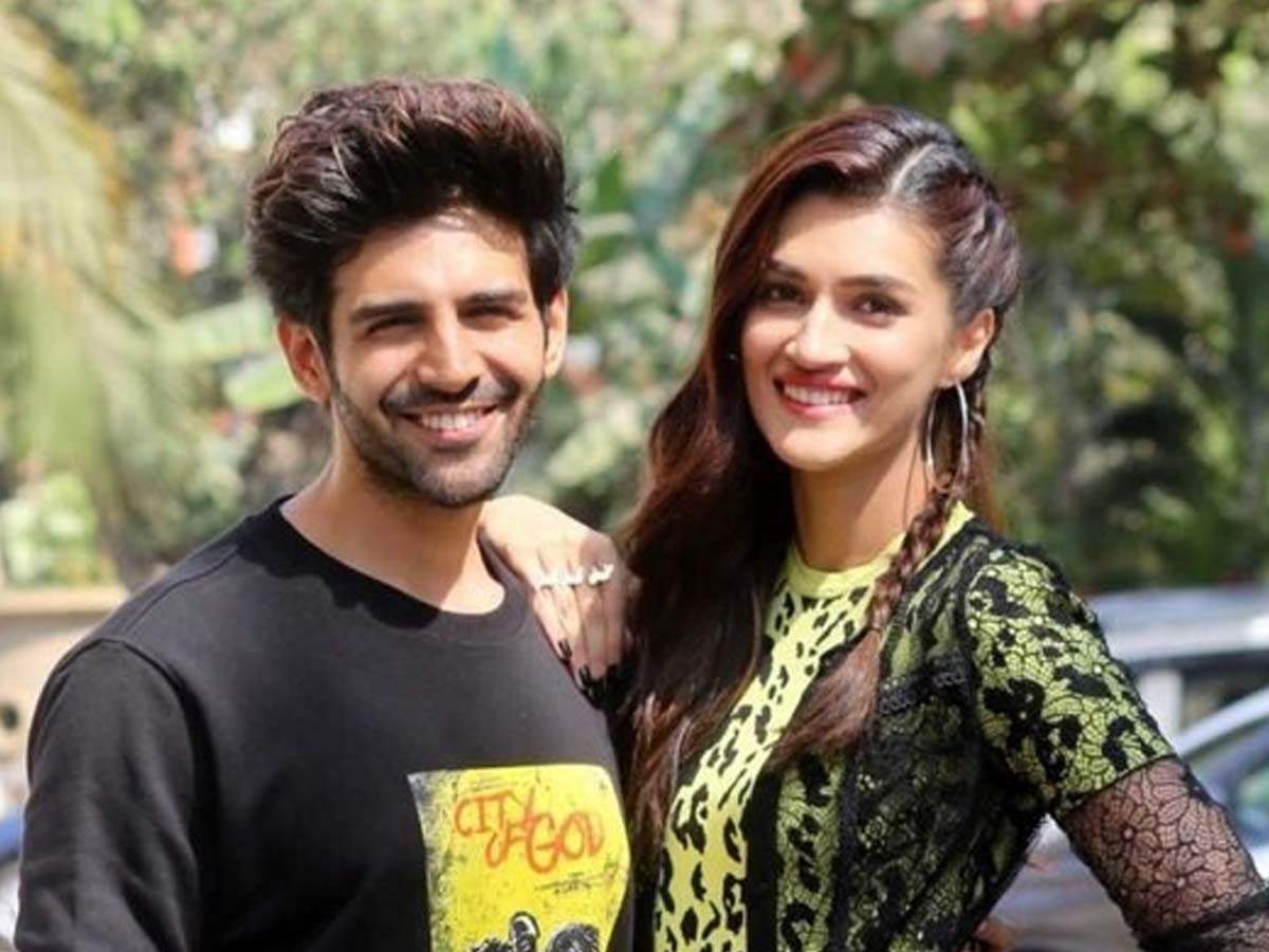 Kartik Aaryan and Kriti Sanon are not on talking terms with each other?  Here's the truth | Hindi Movie News - Times of India