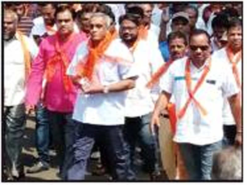 Ramkrishna Dhavalikar led Sunday’s 2,500-member-strong rally in Shiroda
