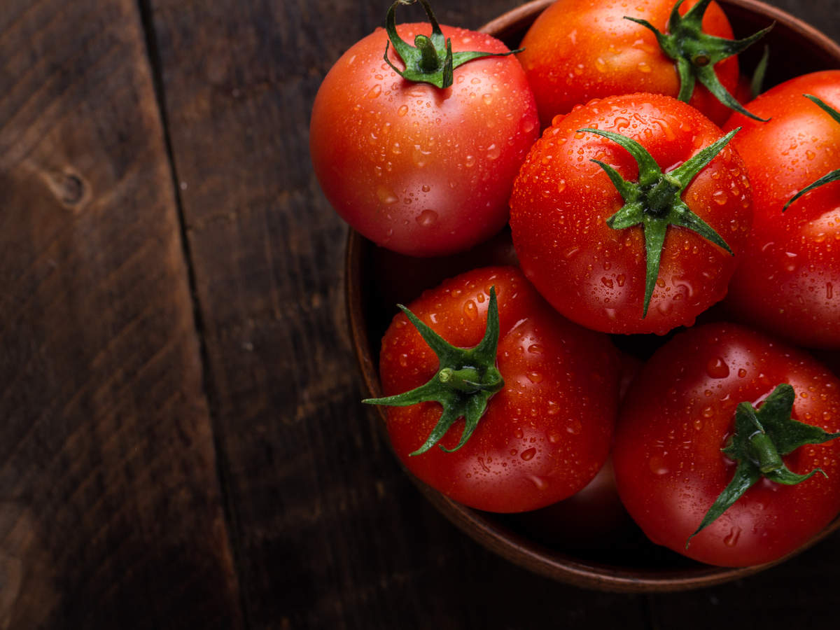 How Tomatoes Help In Treating Blackheads And Whiteheads Naturally Times Of India