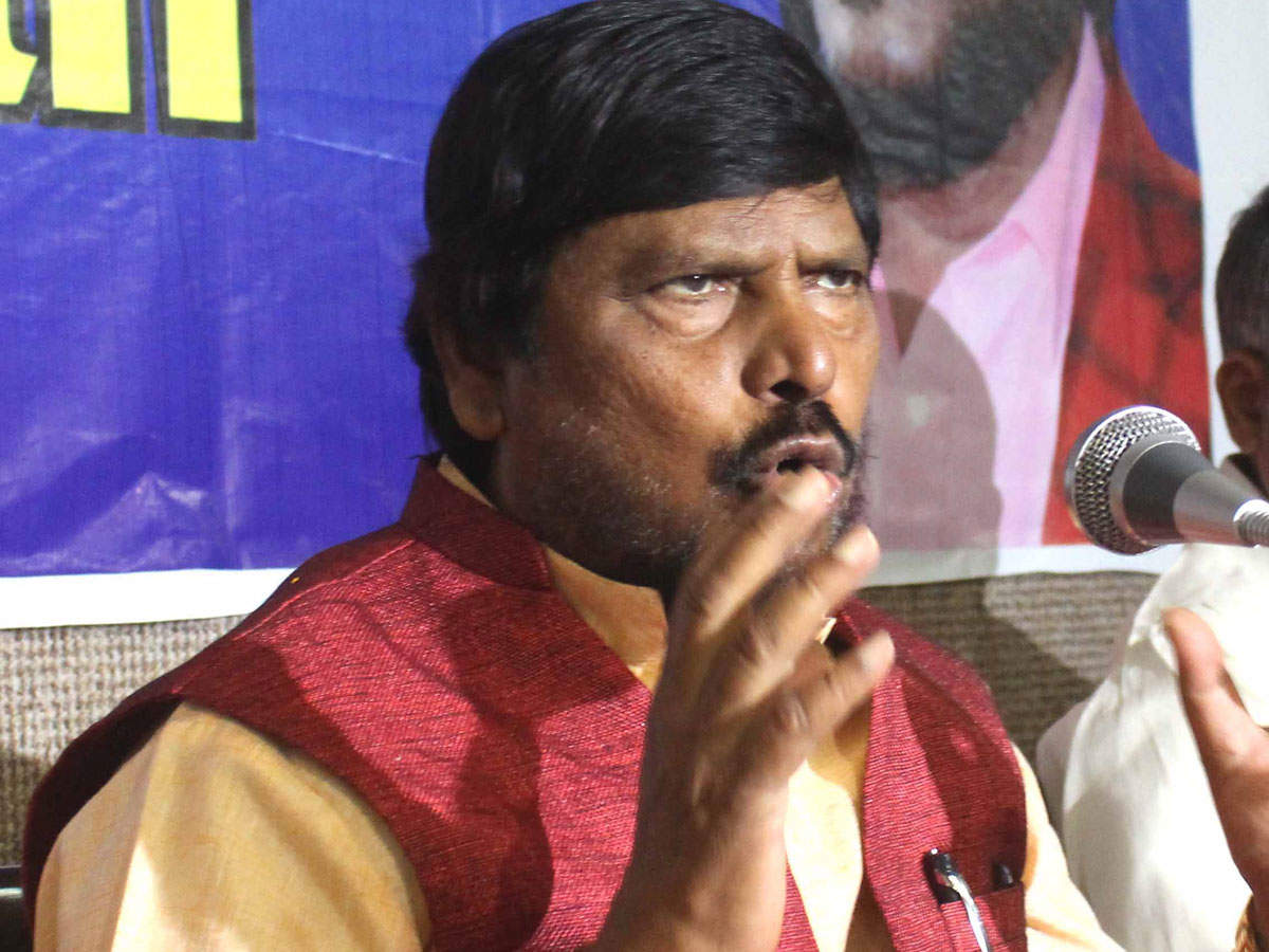 Union minister and Republican Party of India chief Ramdas Athawale addressing mediapersons in Bhopal on Sunday. (ANI photo)