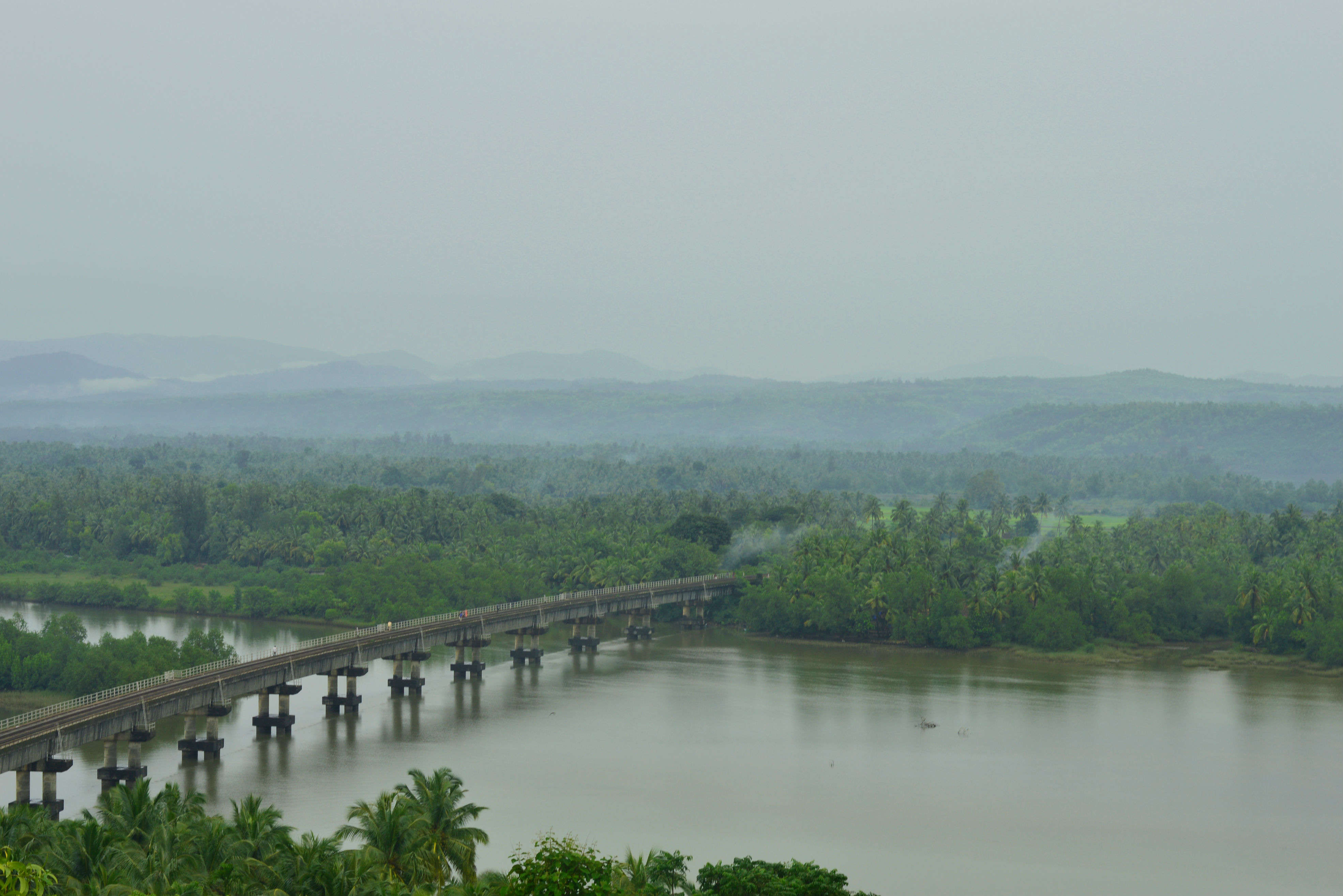 5 railway bridges in India that you must go chugging on