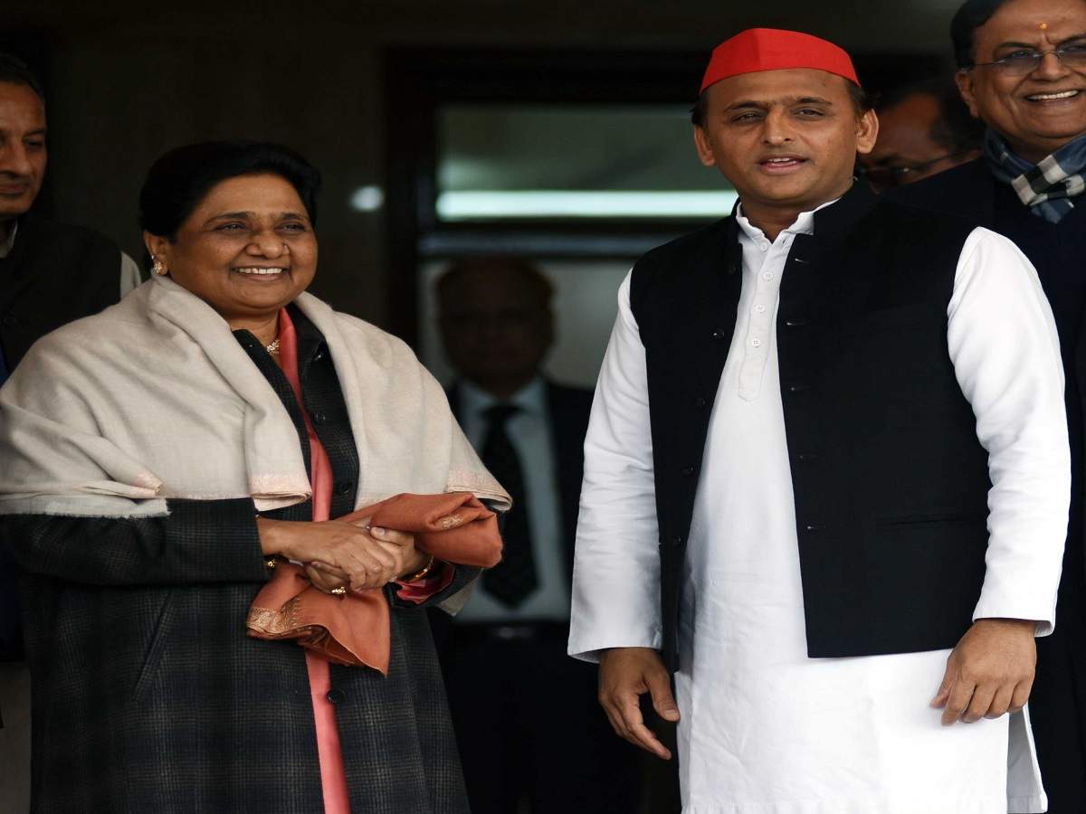 BSP supremo Mayawati with Samajwadi Party chief Akhilesh Yadav