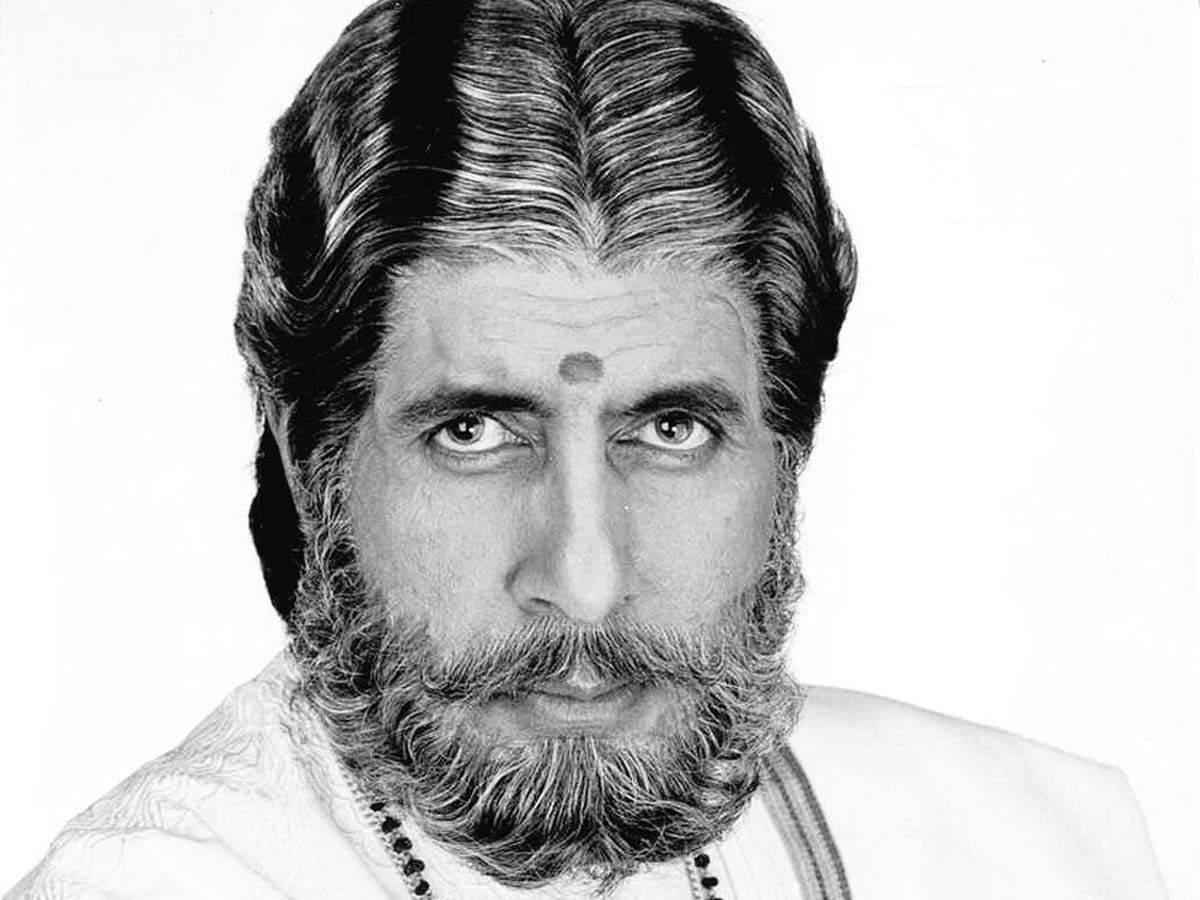 Outline Sketch – Amitabh Bachchan | DesiPainters.com