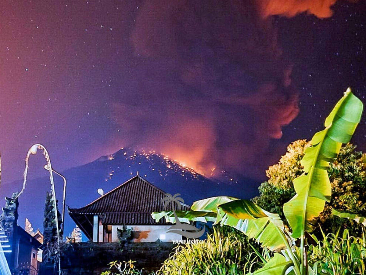  An eruption of the volcano has disrupted flights from Denpasar airport