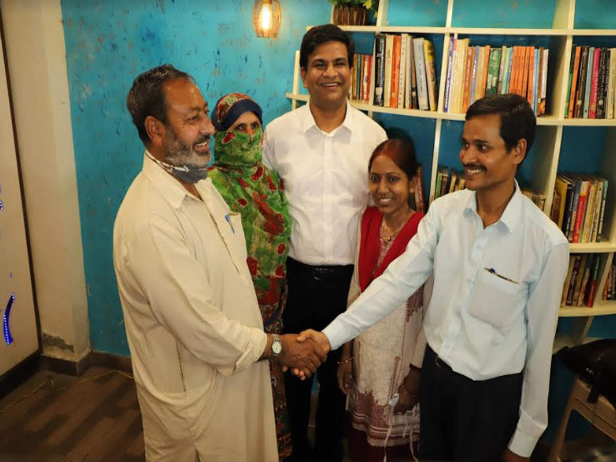 Hindu, Muslim couples undergo kidney