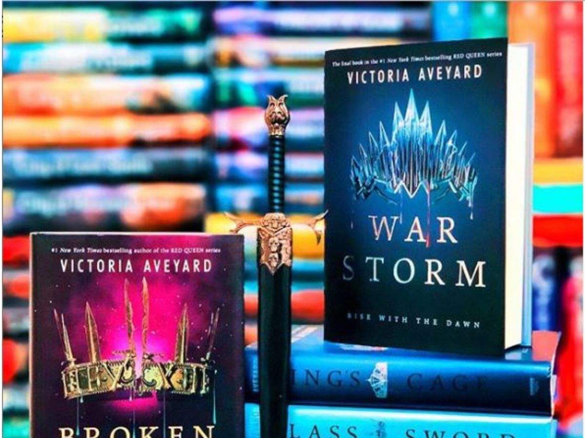Micro Review War Storm Brings The Epic Red Queen Series To A Conclusion Times Of India